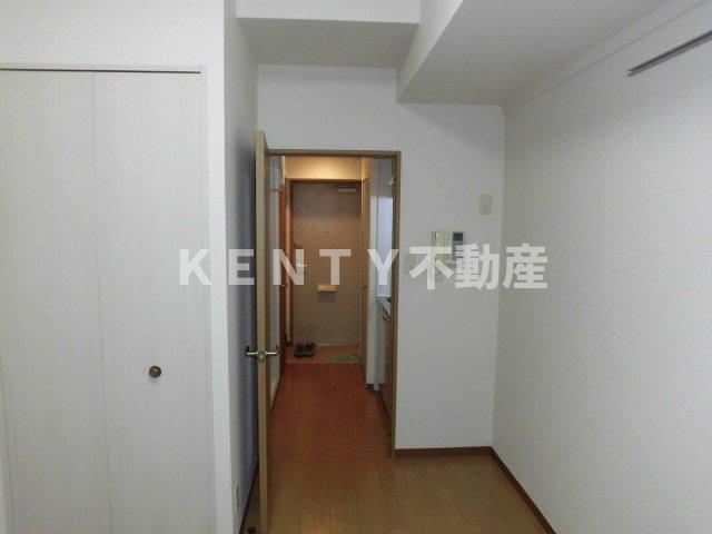 その他部屋・スペース　落ち着いて過ごせるお部屋なので、寝室にいかがでしょうか