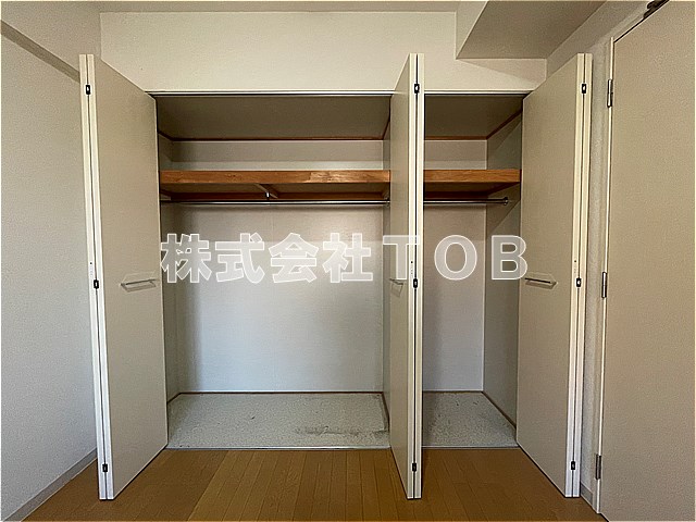収納　洋室6.1帖収納※クリーニング中の写真※