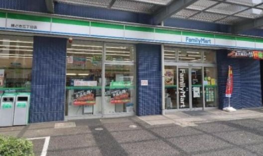 コンビニ　ファミリーマート勝どき三丁目店（コンビニ）まで185m