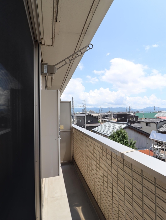 上越新幹線 長岡駅 3階建 築11年の内装写真