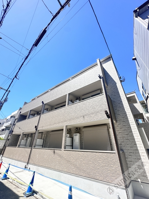 建物外観　駅まで５分の好立地♪