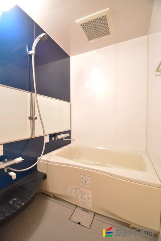 地下鉄箱崎線 呉服町駅 徒歩15分 11階建 築20年の風呂写真