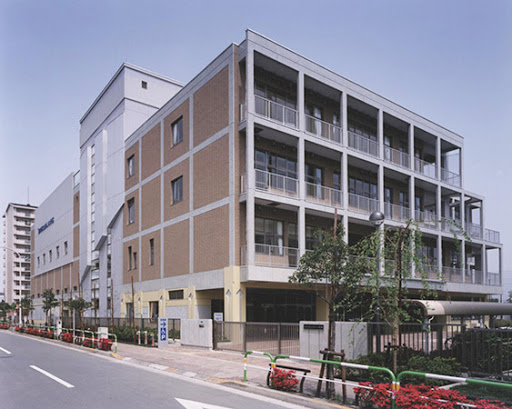 小学校　荒川区立汐入小学校（小学校）まで111m