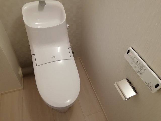 トイレ　※同建物別部屋参考写真