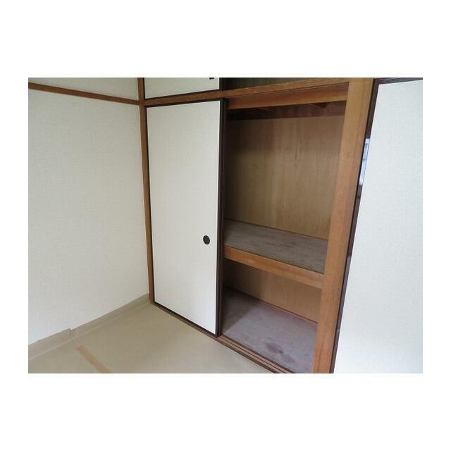 収納　押入れ