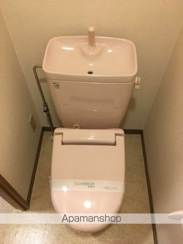 仙台市地下鉄南北線 五橋駅 徒歩12分 4階建 築26年のトイレ写真