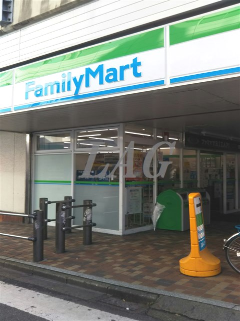 コンビニ　ファミリーマート船橋駅東店（コンビニ）まで228m