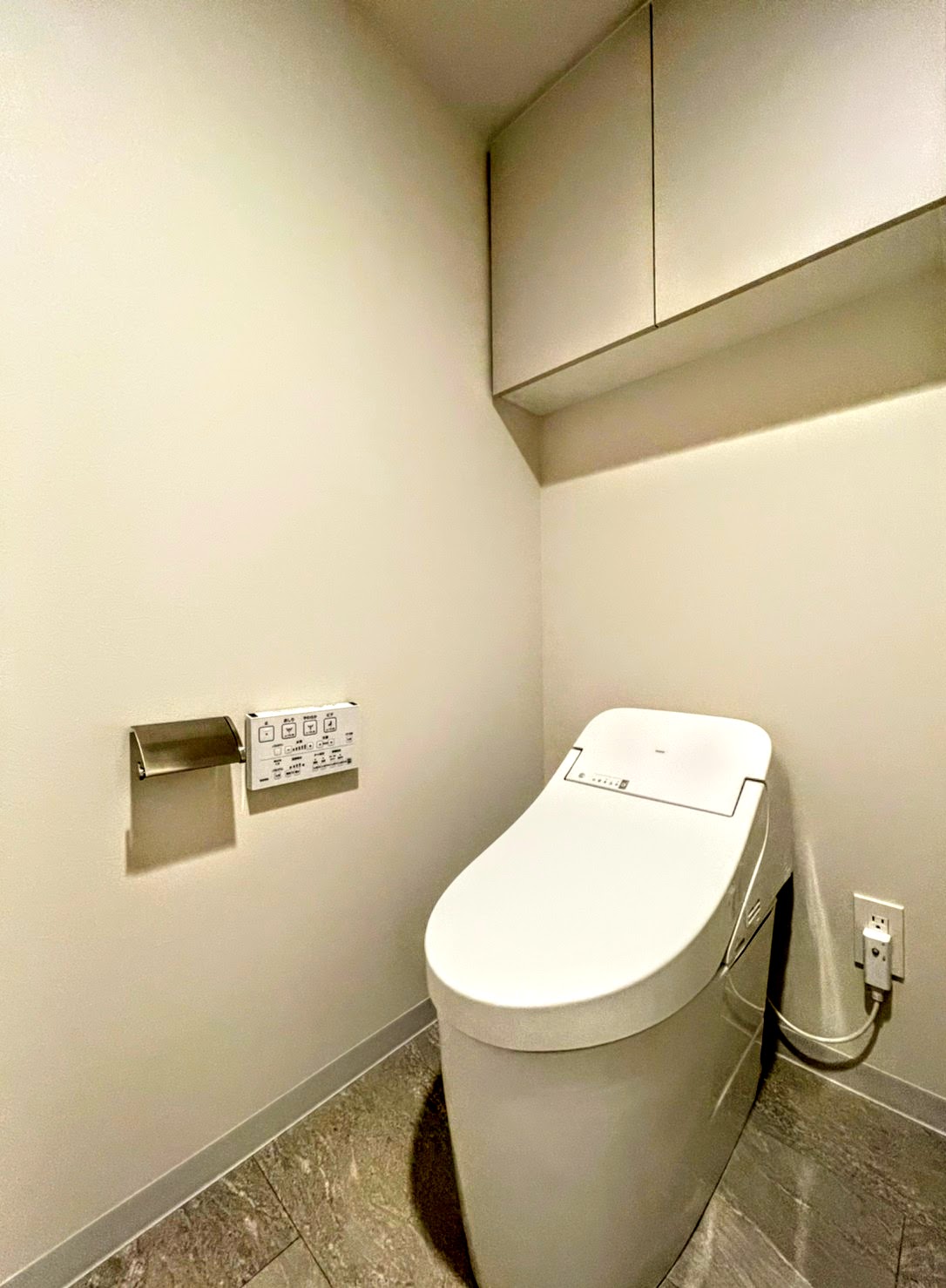 ＪＲ山手線 目黒駅 徒歩7分 24階建 築4年のトイレ写真