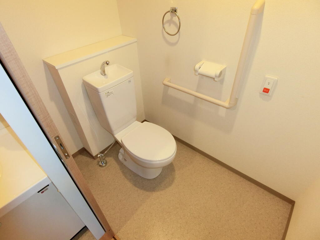 ＪＲ東海道本線 住吉駅 徒歩5分 7階建 築23年のトイレ写真