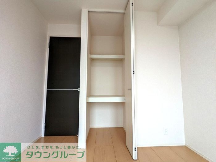 ペルテ飛鳥AB A棟の外観写真