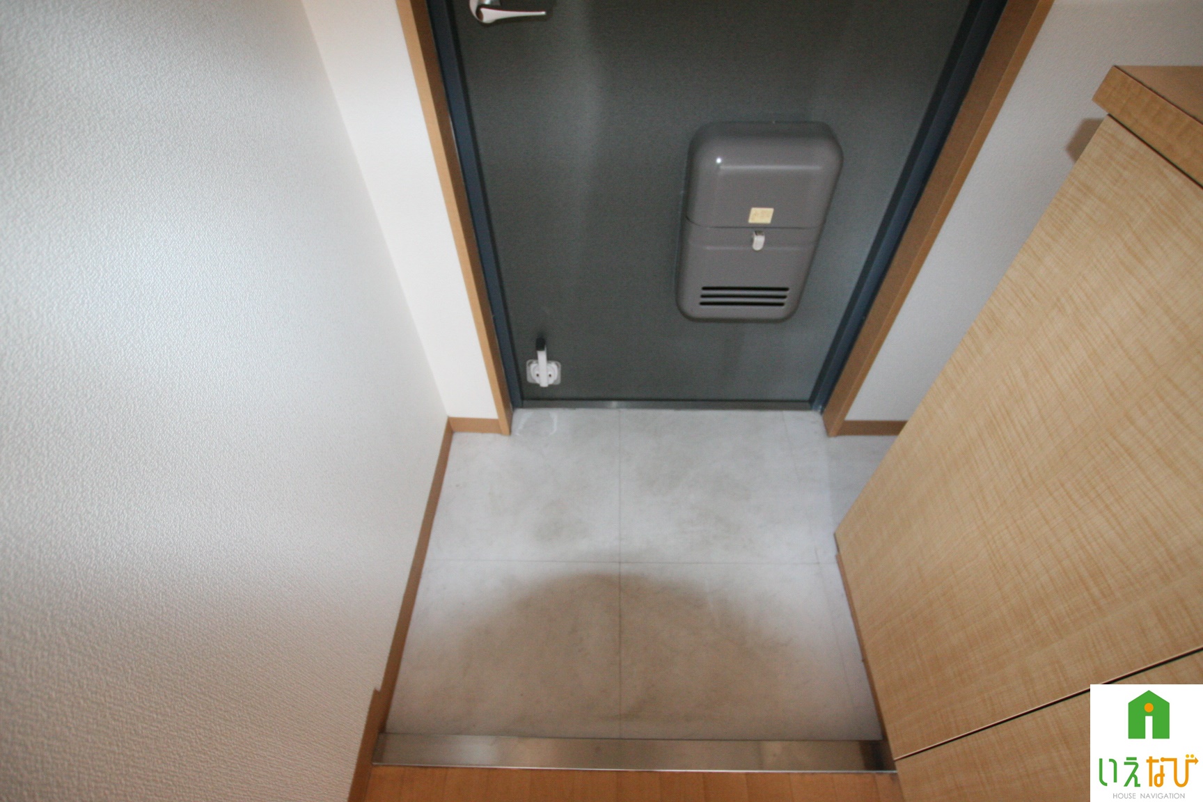 高松琴平電鉄長尾線 元山駅 徒歩22分 3階建 築23年の玄関写真