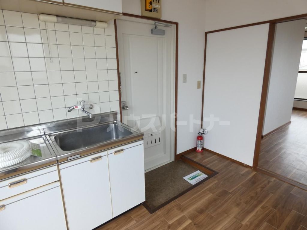 ハイツ上本郷の玄関写真