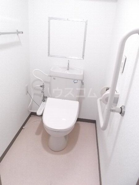 ルミエールドゥ加平のトイレ写真