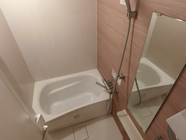 バス・シャワールーム　他のお部屋の参考写真となります。