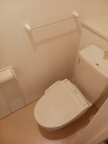トイレ　ゆったりとした空間のトイレです