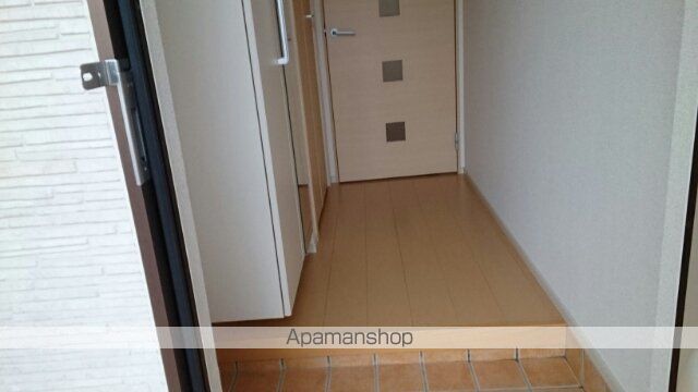ＪＲ和歌山線 下井阪駅 徒歩5分 2階建 築11年の玄関写真