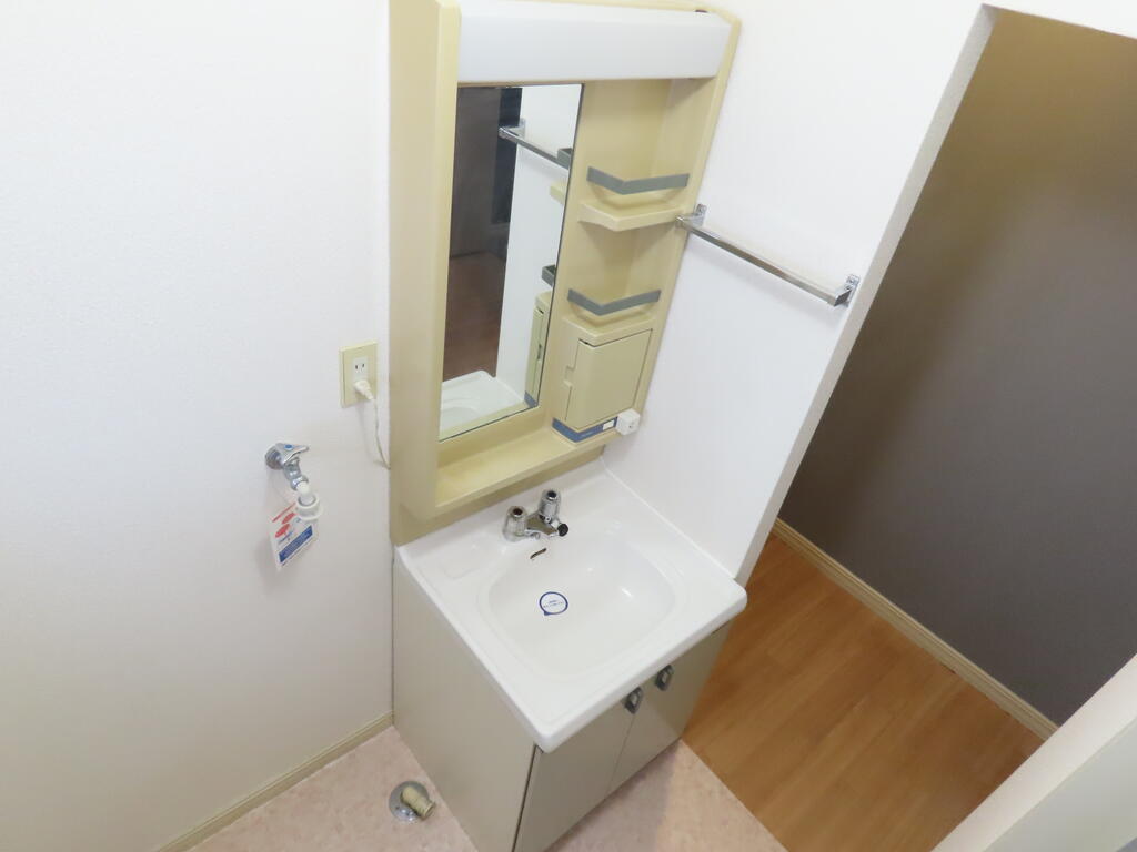 洗面設備　※反転タイプのお部屋の写真です