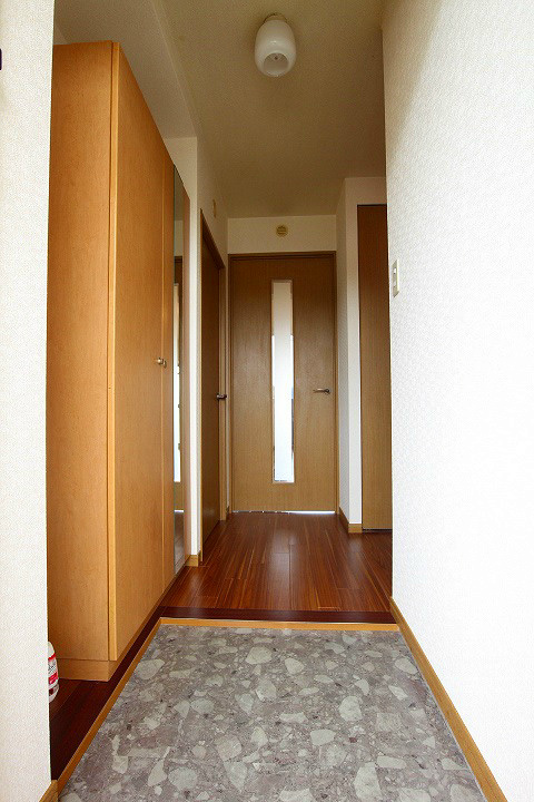 玄関　玄関　※別号室参考写真