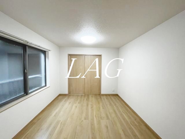 居室・リビング　洋室のお部屋です。