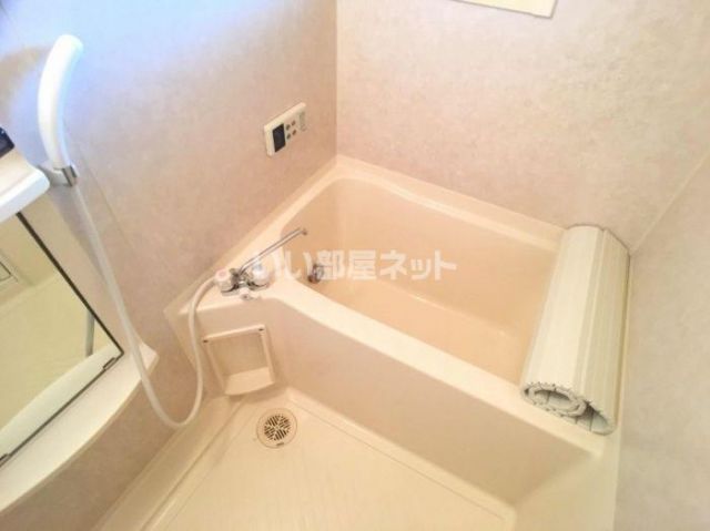 ＪＲ宇都宮線 小山駅 徒歩21分 2階建 築24年の風呂写真