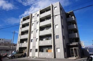 建物外観　ラックスコート