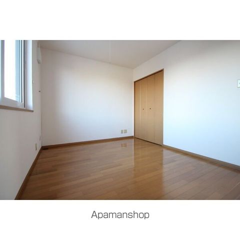 ウィスタリアIの居間写真