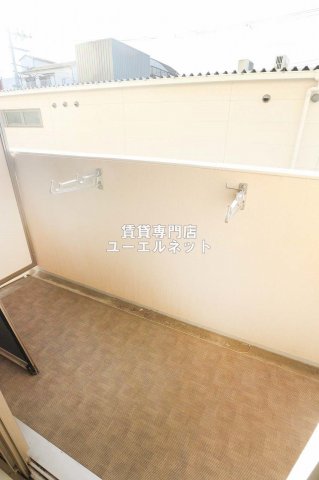バルコニー　バルコニー付きで採光＆風通し良好！