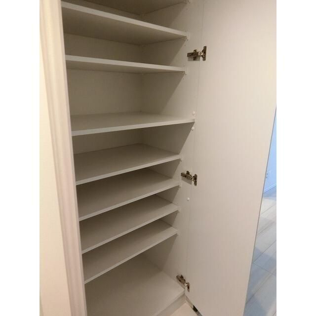 玄関　ゆったりとした玄関です