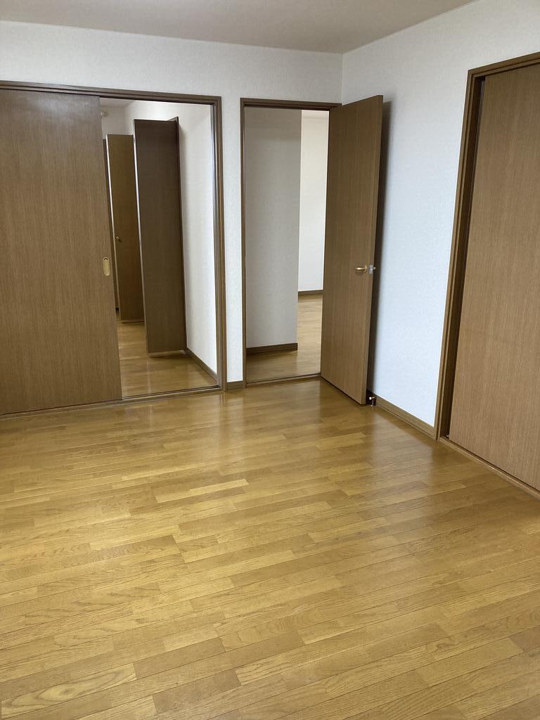 Rエルメスの内装写真