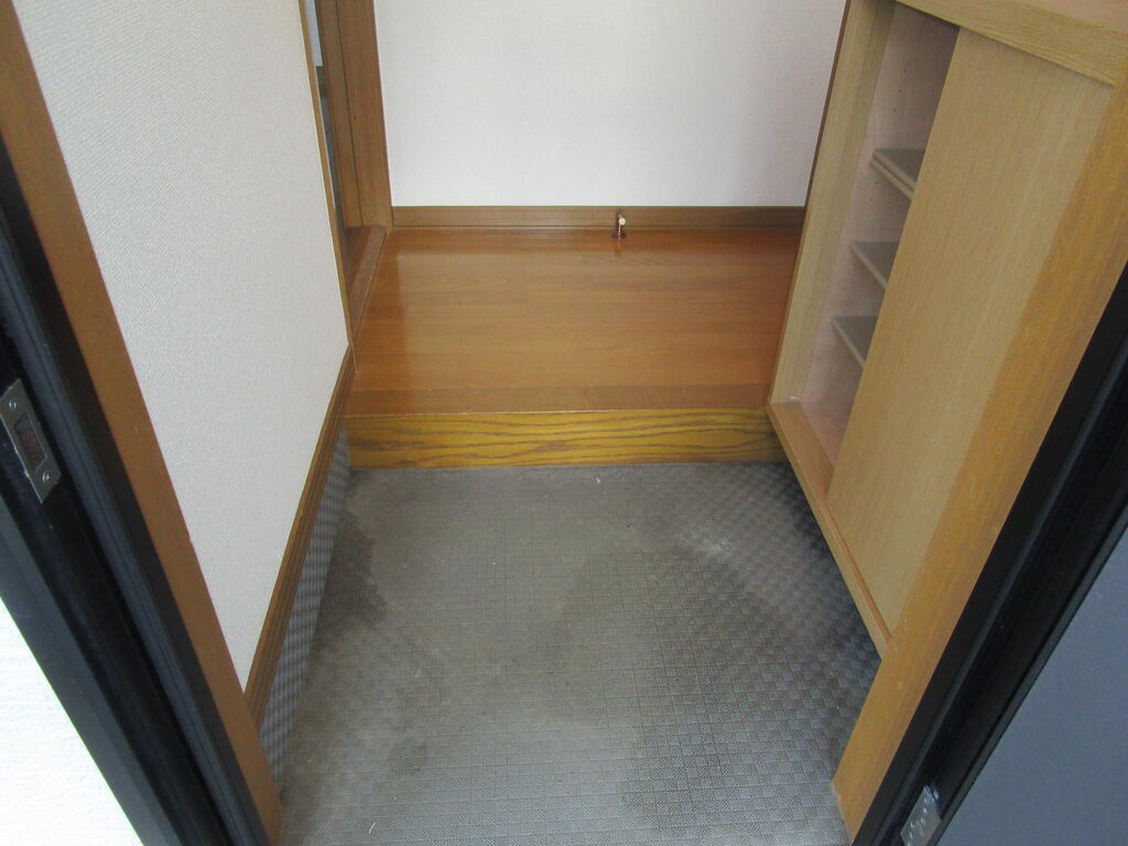 Rエルメスの玄関写真