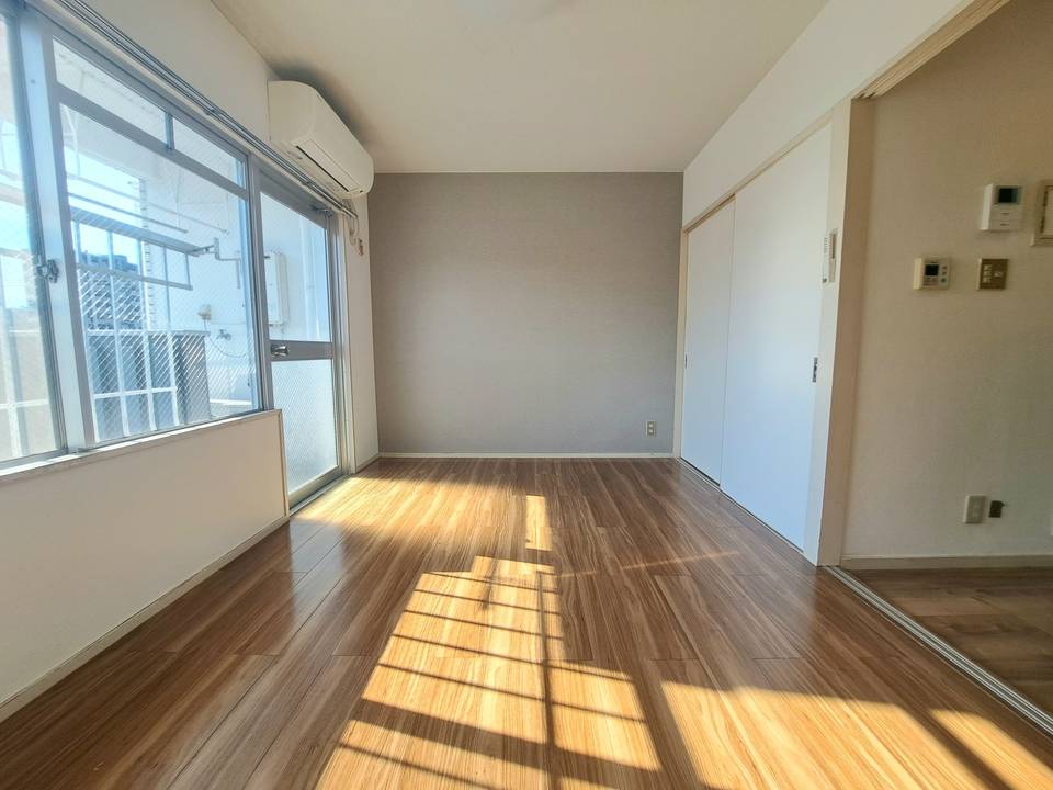 居室・リビング　洋室