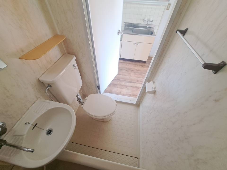 トイレ　トイレ