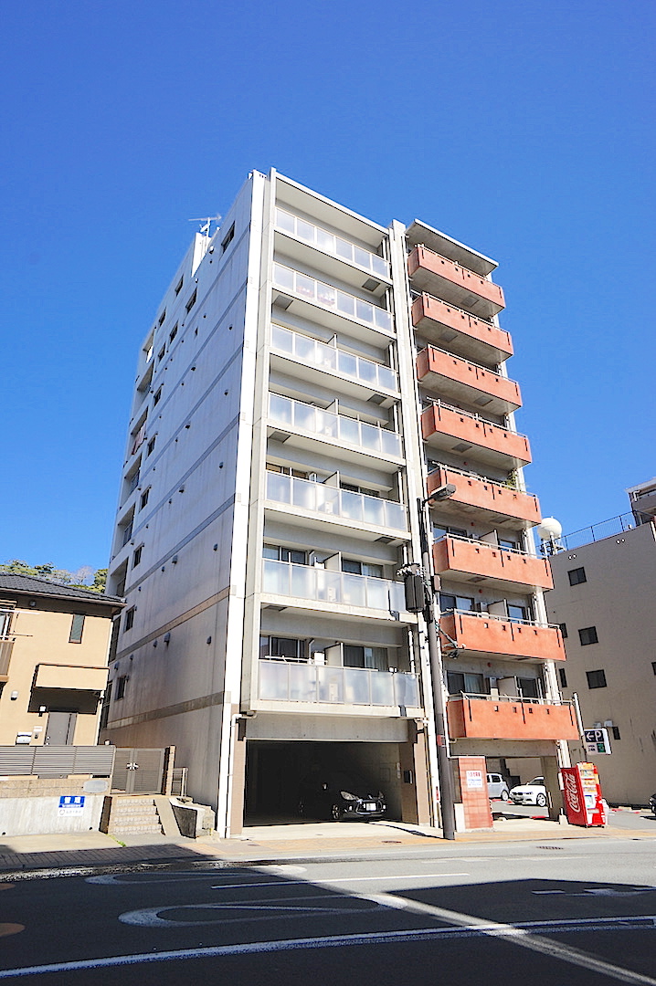 長崎市馬町のマンションの建物外観