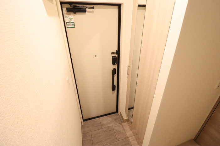 【Ｄ-ＲＯＯＭ昭和町の玄関】