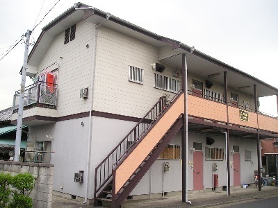 コーポ岩本の建物外観