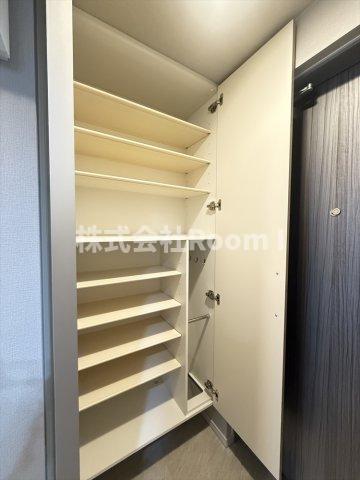 玄関　落ち着いた玄関です