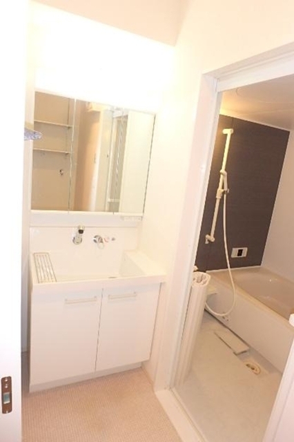 洗面設備　洗髪洗面化粧台