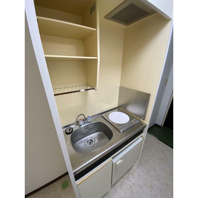 キッチン　※写真は別部屋のものとなります。