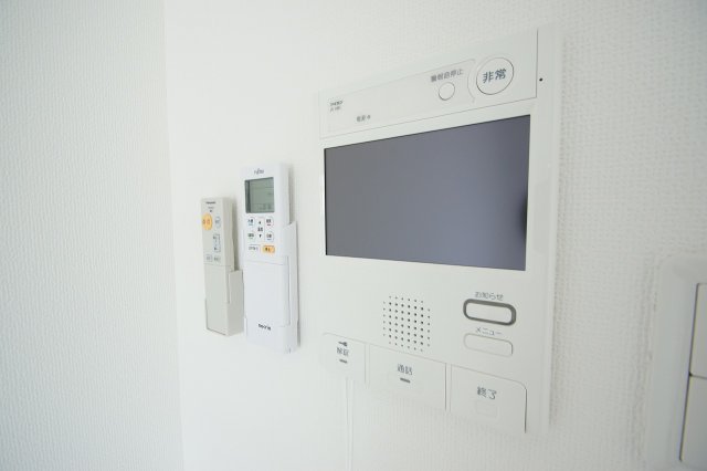 セキュリティ　来訪者が確認できる女性に安心の「TVモニターホン」