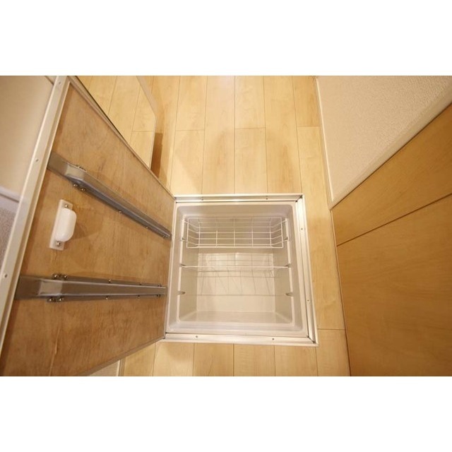 その他　床下収納２か所付き