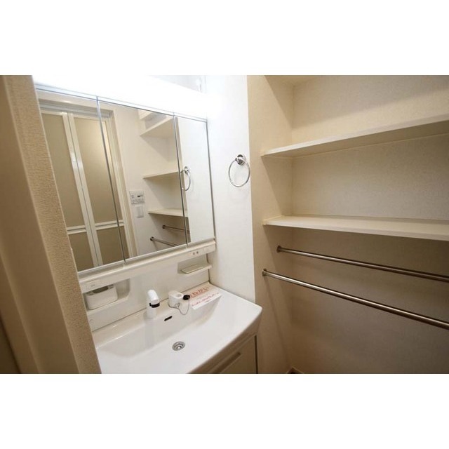 洗面設備　三面鏡★