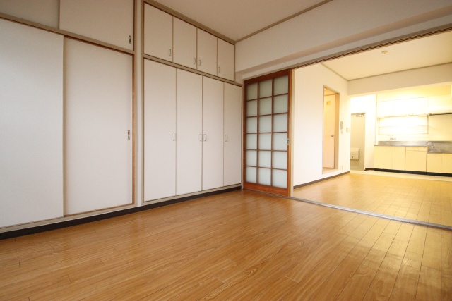 居室・リビング　※別室の参考写真の為、現況優先です。