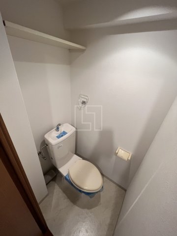 トイレ　エスリード難波駅前　トイレ