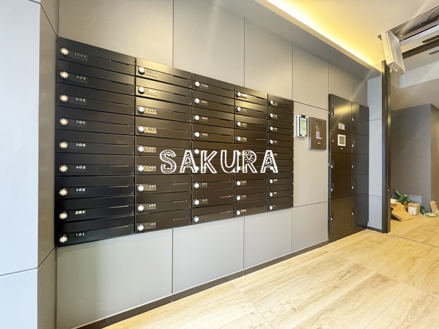 その他共有部分　外出の多い方でも安心の宅配ボックス付き♪