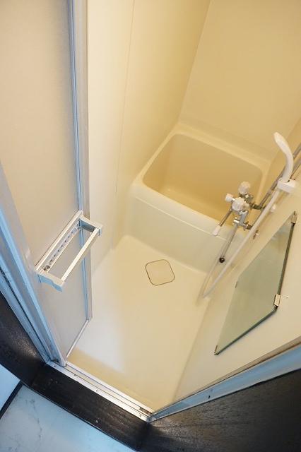 バス・シャワールーム　浴室