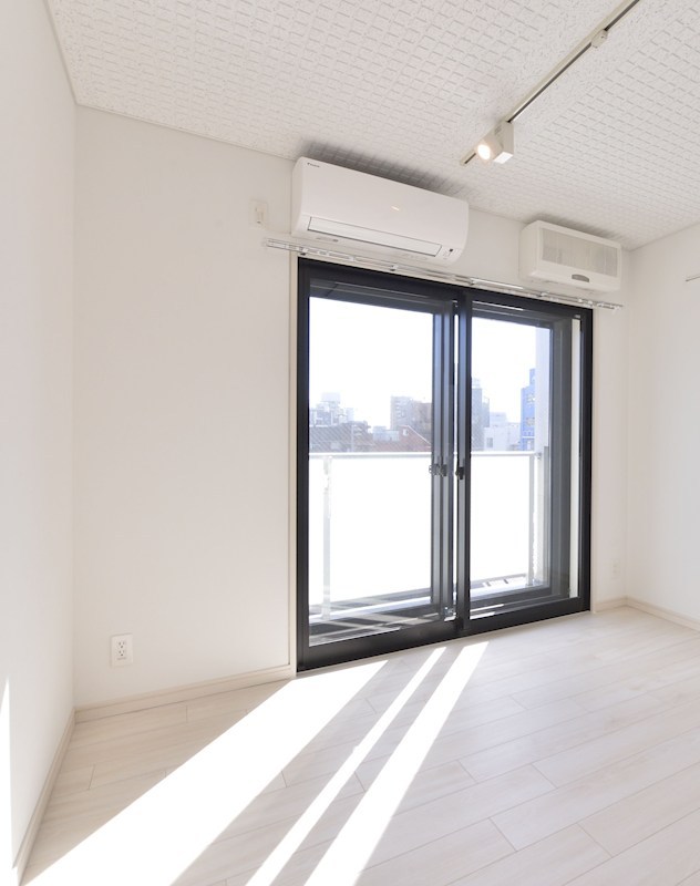 居室・リビング　※別室の写真です。ご参照ください。