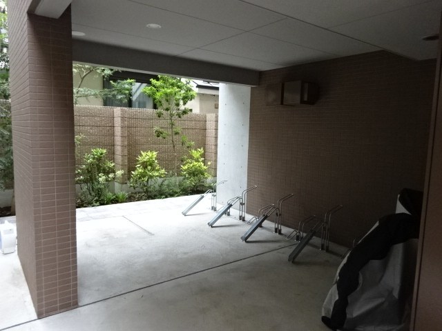 駐車場　※駐輪場