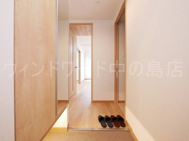玄関　詳細は、ウィンドワード中の島店までご相談下さい。
