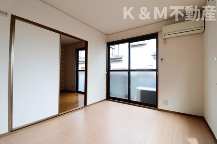 居室・リビング　居間です