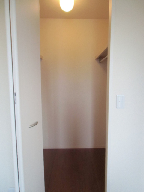 収納　ウォークインクローゼット